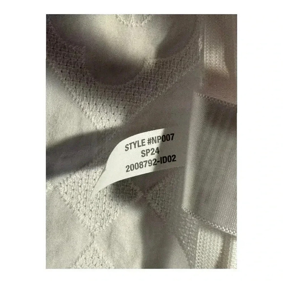 NEW Madewell Women’s Size 00 Eyelet White 
Darted V-Neck Top in‎ Floral NWT - Picture 8 of 8